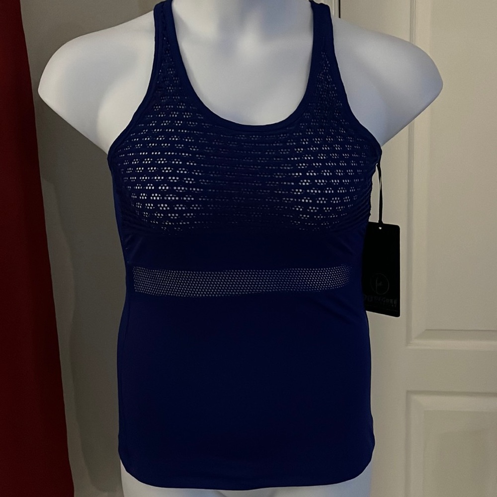90 Degree by Reflex Tank